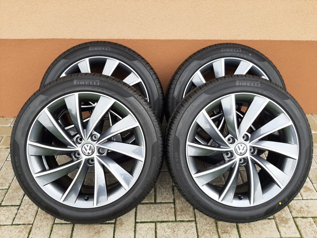 Passat b8 r18